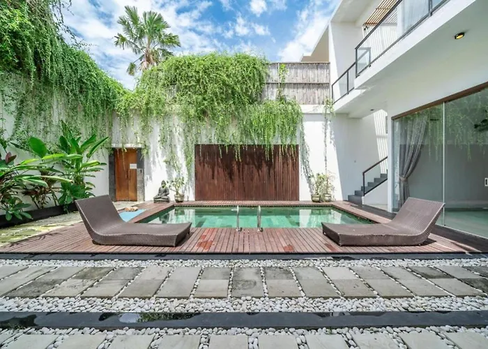 ベッド・アンド・ブレックファスト Modern Tropical 2br In Seminyak Kuta With Pool & Garden レギャン